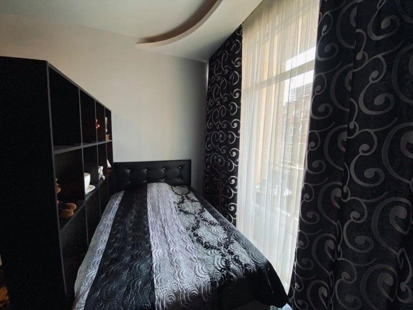 Apartment Vaja Fshavela N16 Batumi Kültér fotó